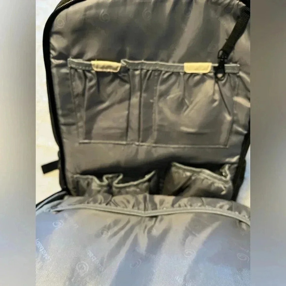 Leke Diaper Backpack - Picture 2 of 5